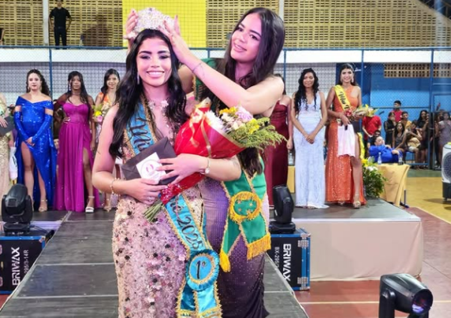 camilly-stephany-coroada-miss-nazar-2025-em-evento-no-gin-sio-conrad-o